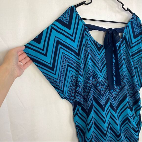 Lavish Plus zig zag striped blouse - Picture 6 of 7